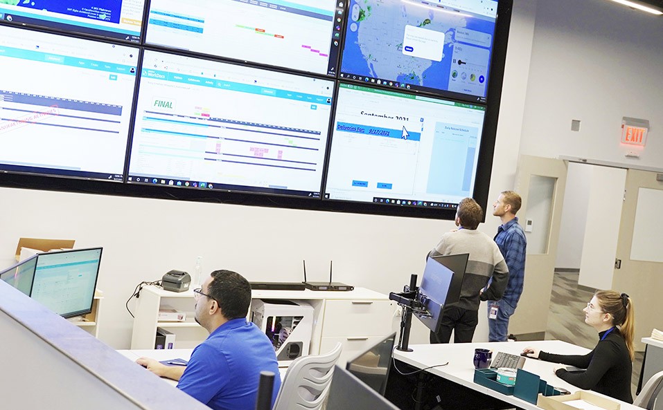 RoslinCT-cell-therapy-facility-operations-command-center