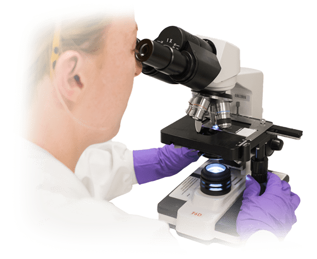 RoslinCT-female-scientist-microscope