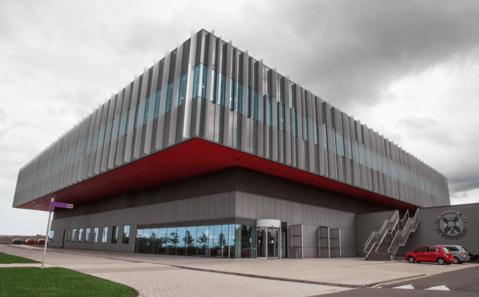 RoslinCT-Edinburgh-facility2